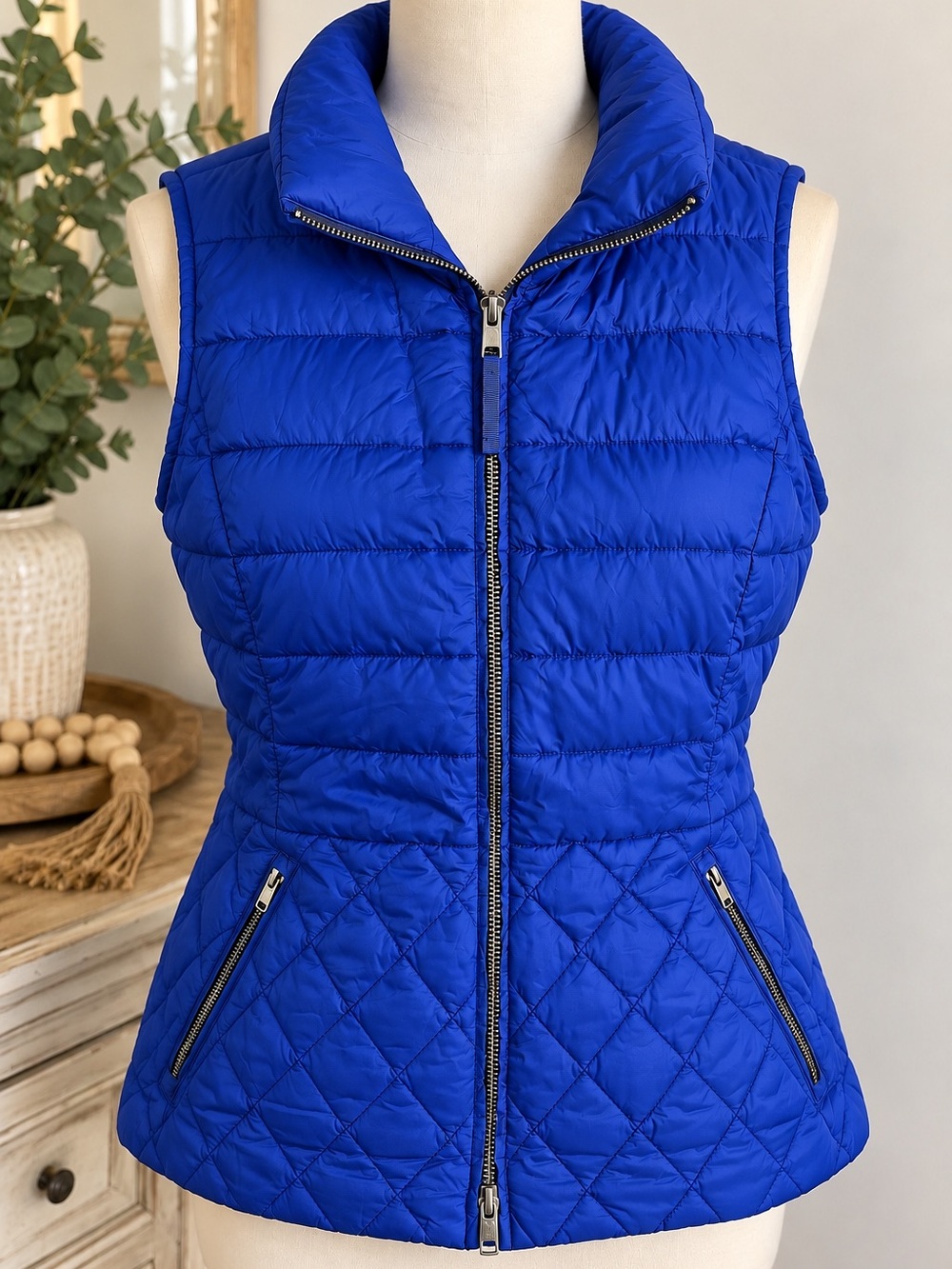 Talbots Medium Royal Blue Down Puffer Vest Quilted Zip Front Lightweight